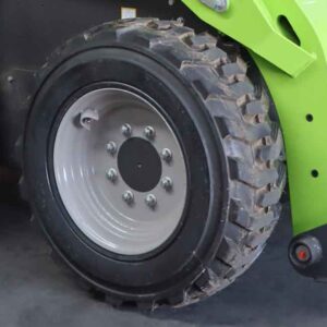 <SPAN CLASS='ALIDATA-PT'>PNEU ESQ ZOMMLION ZS090V</SPAN><SPAN CLASS='ALIDATA-EN'>Left tire assembly8.25/10-16.5/10-Z</SPAN>